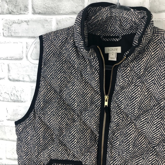 SOLD 🧡 j. crew // herringbone quilted puffer vest - Picture 8 of 8